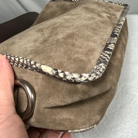 NWT - Michael Kors Large Suede Flap Hewitt Messenger - Picture 12 of 14